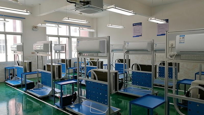 冷水机冷冻油更换：费用与维护之道**